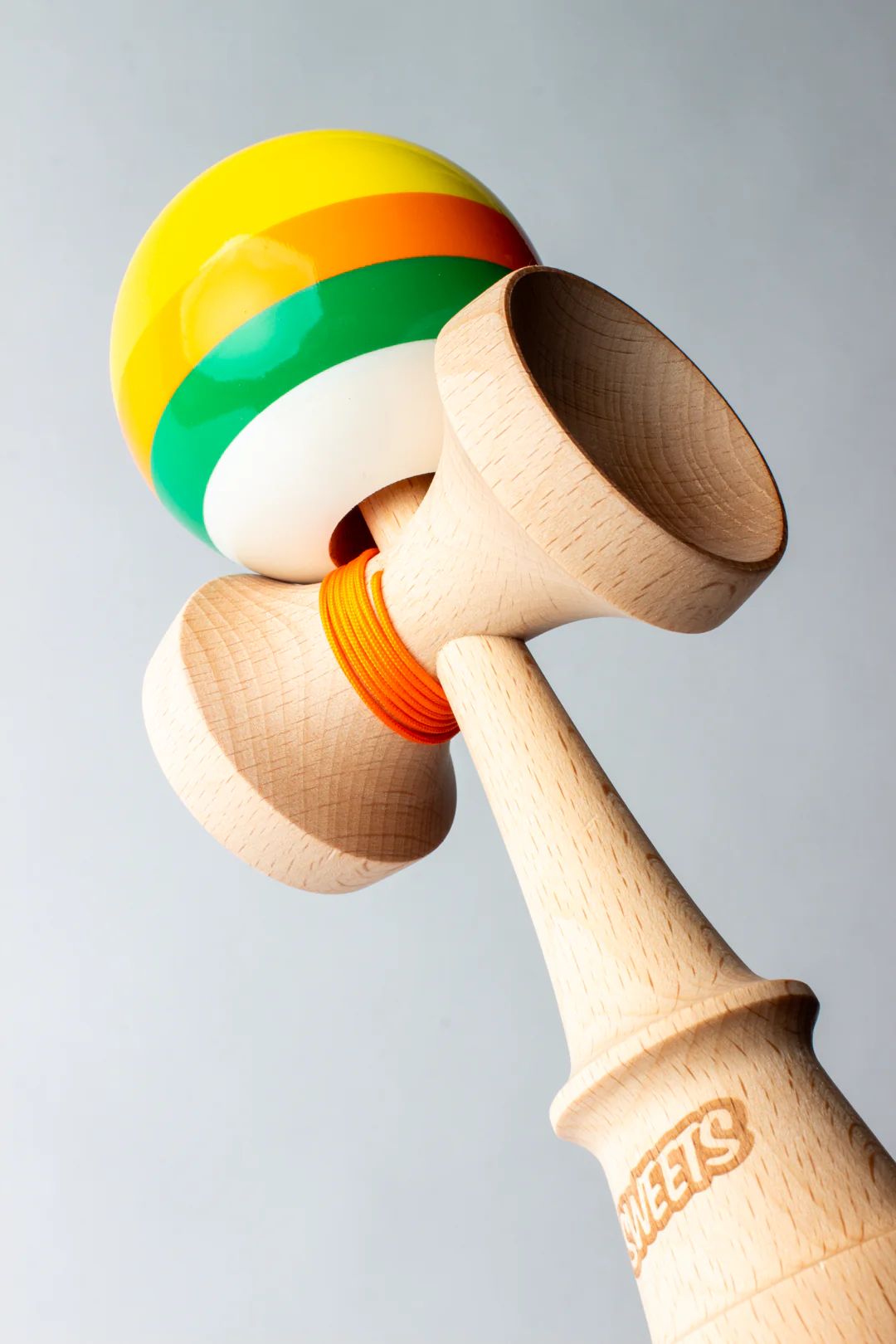 Sweets Kendama Poncho Prime 5 Stripe Kendama Nederland 4